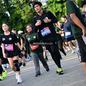 Runner Photo 4142541
