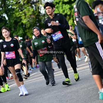 Runner Photo 4142542