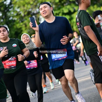 Runner Photo 4142545