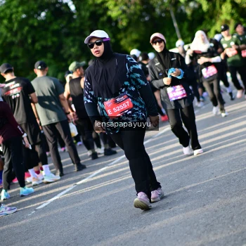 Runner Photo 4142555