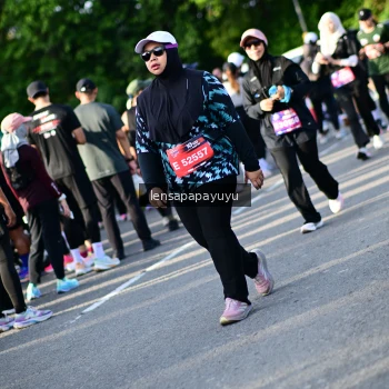 Runner Photo 4142557