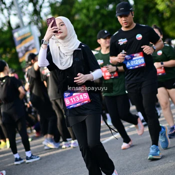 Runner Photo 4142565