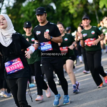 Runner Photo 4142566