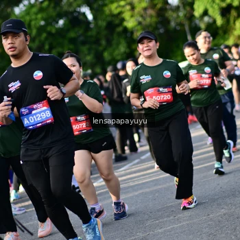 Runner Photo 4142572