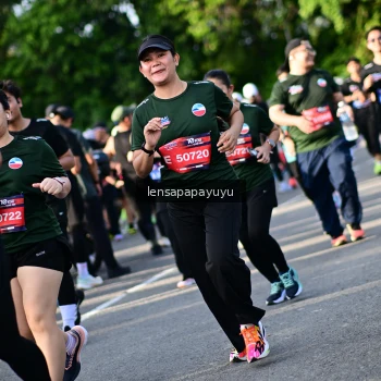 Runner Photo 4142575