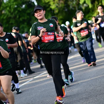 Runner Photo 4142578