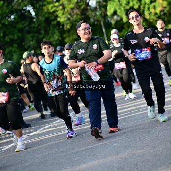 Runner Photo 4142581