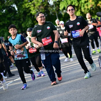 Runner Photo 4142582