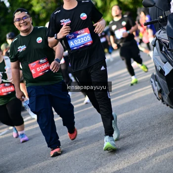 Runner Photo 4142584