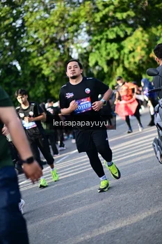 Runner Photo 4142587