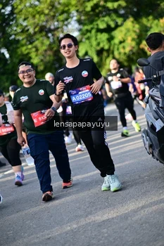 Runner Photo 4142588