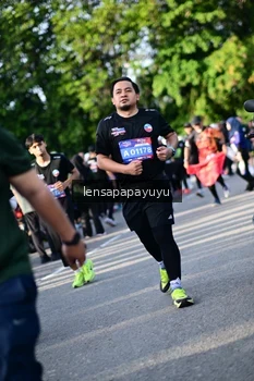 Runner Photo 4142589
