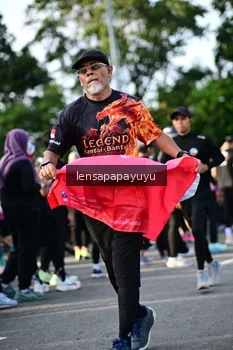 Runner Photo 4142600