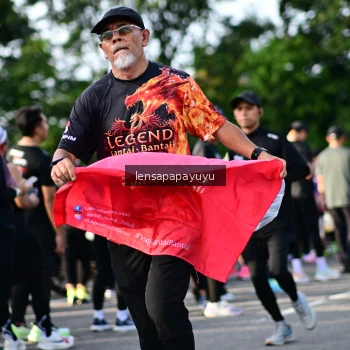 Runner Photo 4142601