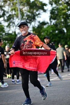 Runner Photo 4142602
