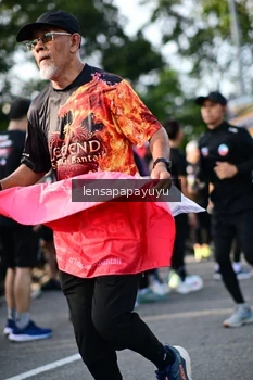 Runner Photo 4142603