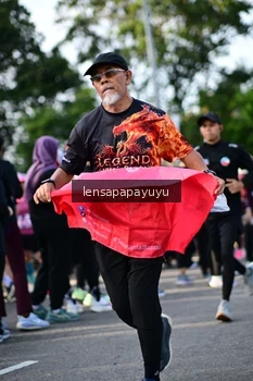 Runner Photo 4142604