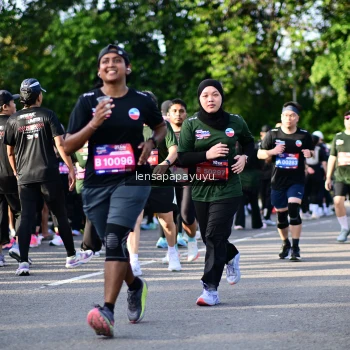 Runner Photo 4142612