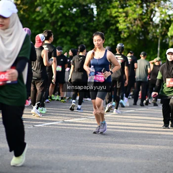 Runner Photo 4142633