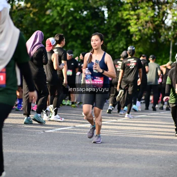 Runner Photo 4142635