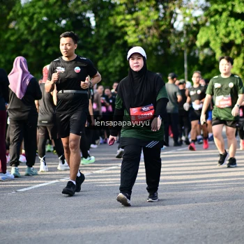 Runner Photo 4142644