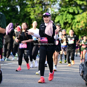 Runner Photo 4142648