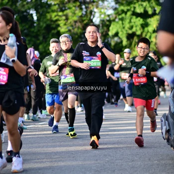 Runner Photo 4142652
