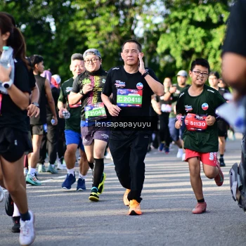 Runner Photo 4142655
