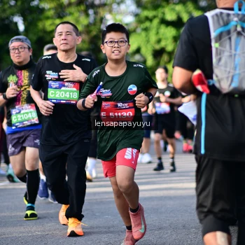 Runner Photo 4142659