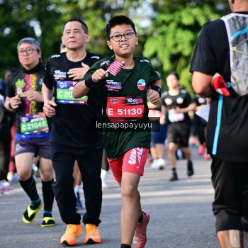 Runner Photo 4142661
