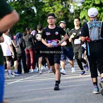 Runner Photo 4142670