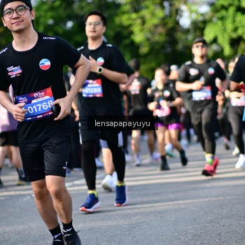 Runner Photo 4142671
