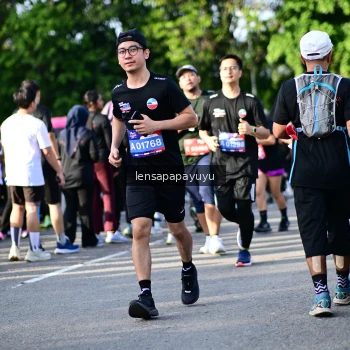 Runner Photo 4142672
