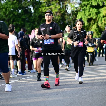 Runner Photo 4142678