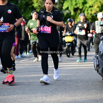 Runner Photo 4142679