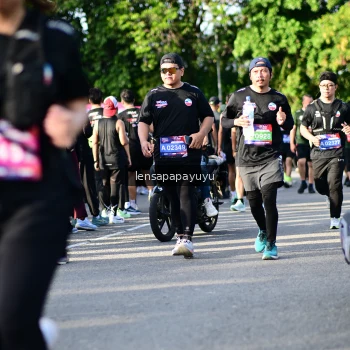 Runner Photo 4142684