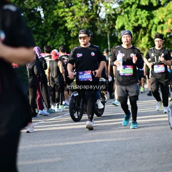 Runner Photo 4142685