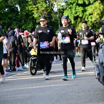 Runner Photo 4142687