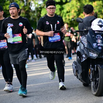 Runner Photo 4142690