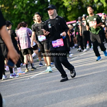 Runner Photo 4142694