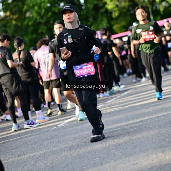 Runner Photo 4142697