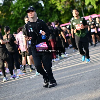 Runner Photo 4142699