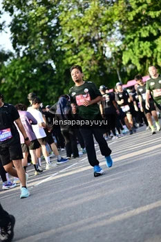 Runner Photo 4142701