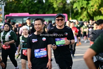 Runner Photo 4142719