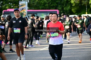Runner Photo 4142725