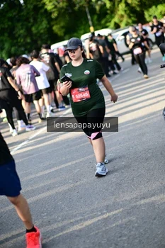 Runner Photo 4142738