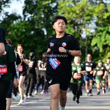 Runner Photo 4142846