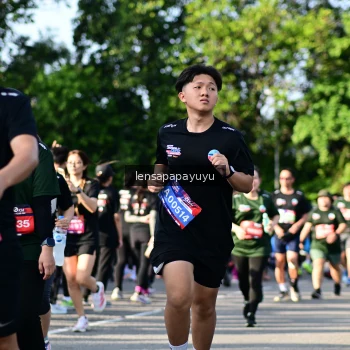 Runner Photo 4142847