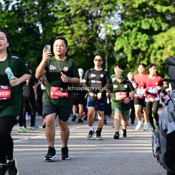 Runner Photo 4142851