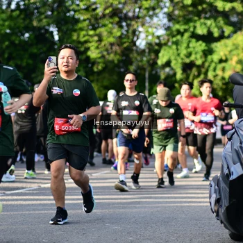 Runner Photo 4142853